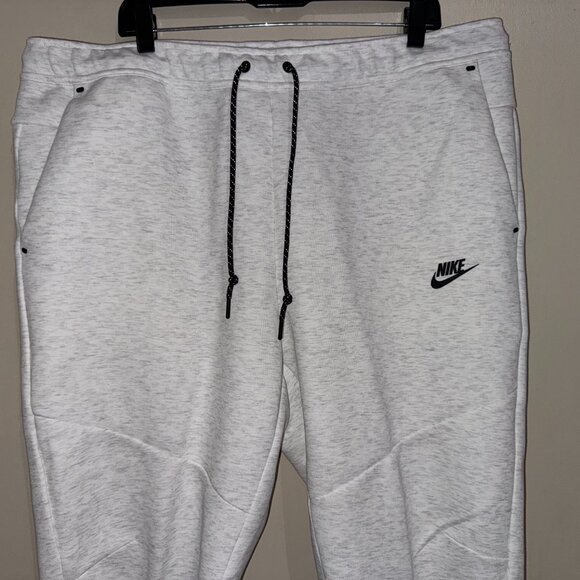 Nike Tech Fleece Joggers Birch Heather White Black Men's Size 2XL HV0959-051 NEW - Picture 2 of 14